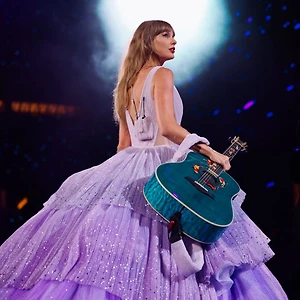 Taylor Swift: The End of an Era là một loạt phim tài liệu gồm 6 tập.