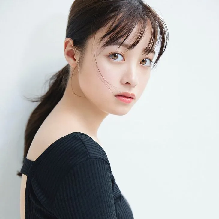 Diễn viên người Nhật Bản Kanna Hashimoto là hình mẫu của vẻ đẹp của người phụ nữ Nhật Bản, được ưu ái gọi là “thần tượng ngàn năm có một”. Ảnh: Instagram@ kannahashimoto. Diễn viên người Nhật Bản Kanna Hashimoto là hình mẫu của vẻ đẹp của người phụ nữ Nhật Bản, được ưu ái gọi là “thần tượng ngàn năm có một”. Ảnh: Instagram@ kannahashimoto.