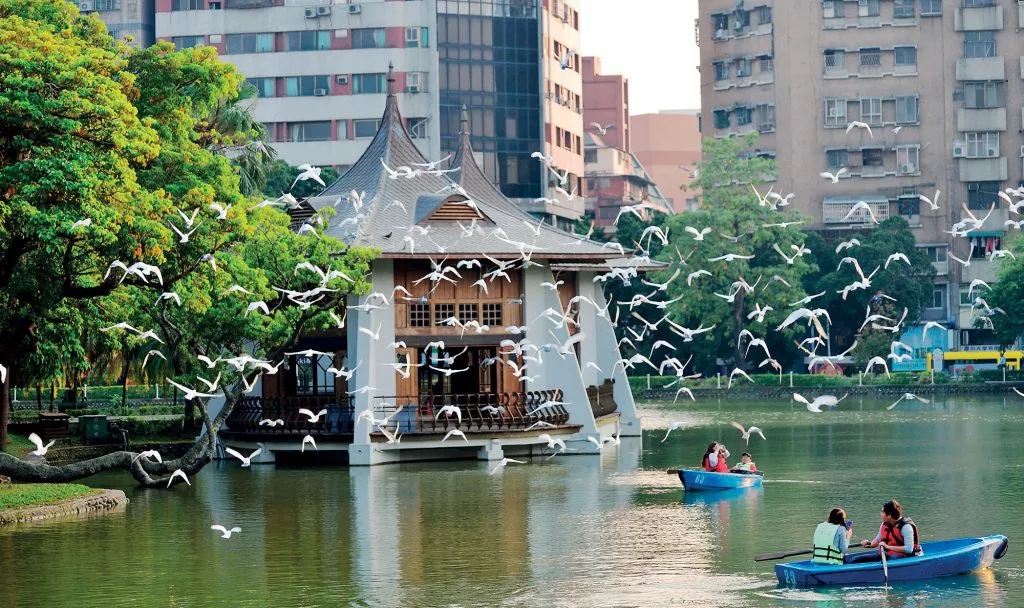 Hồ nhân tạo Hồ nhân tạo
