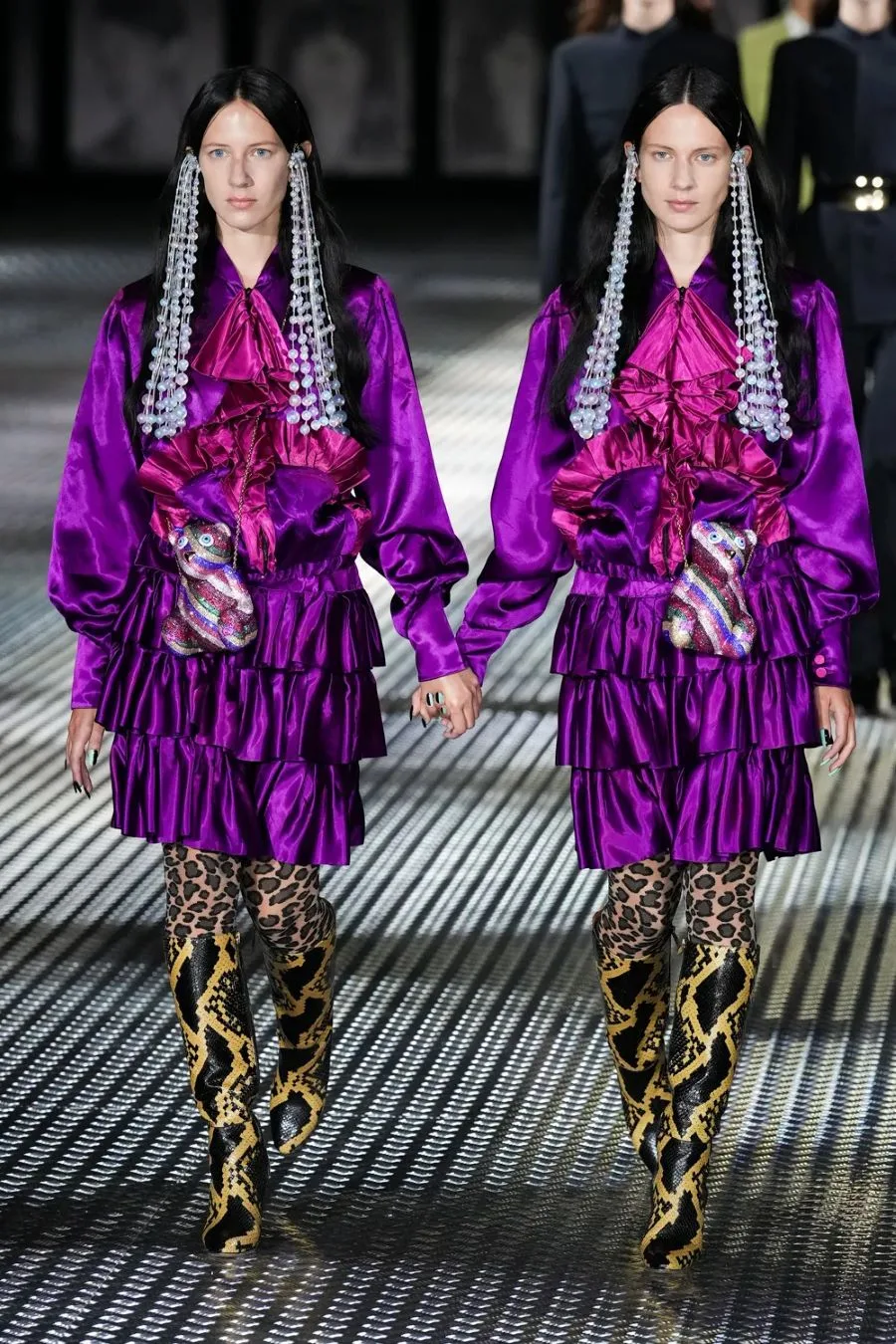 GG xuân hè 2023 look 8