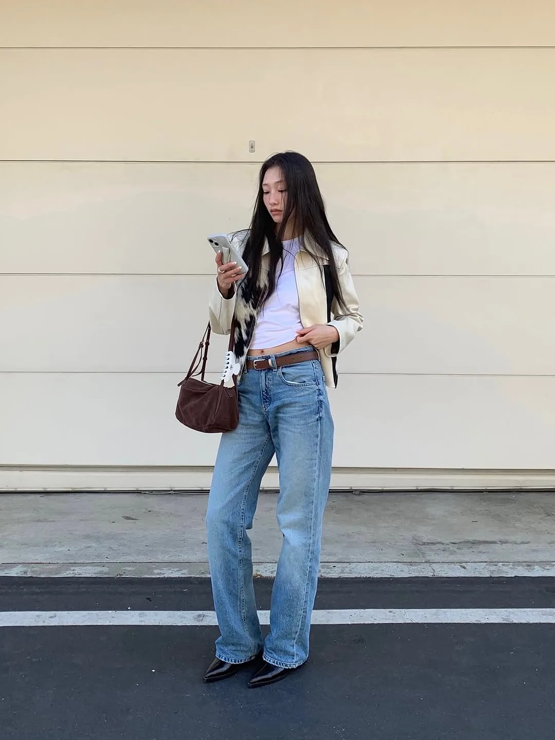 quần jeans cạp cao sẽ tăng chiều cao hơn