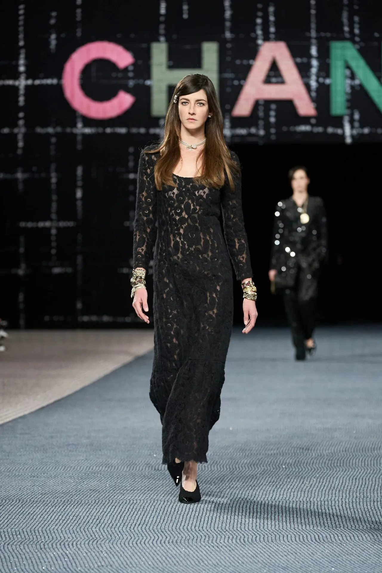 Chanel RTW Thu Đông 2022 look 68