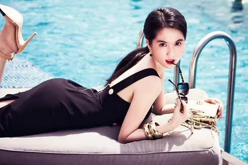 sao-việt-ngọc-trinh-bikini