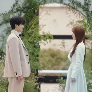 Shin Hye Sun và thời trang mùa Hè trong “Hẹn gặp anh ở kiếp thứ 19”