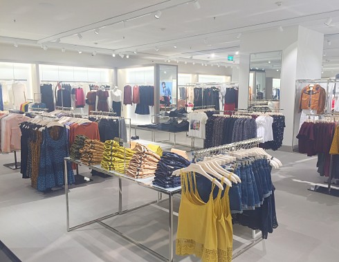 Mango Mega Store khai trương cửa hàng đầu tiên ở TPHCM 06
