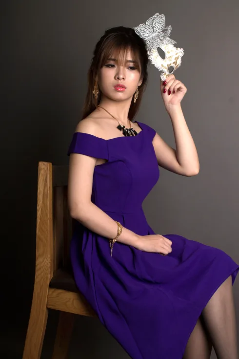 Màu tím thường được nhiều bạn gái yêu thích bởi sự duyên dáng và nền nã.