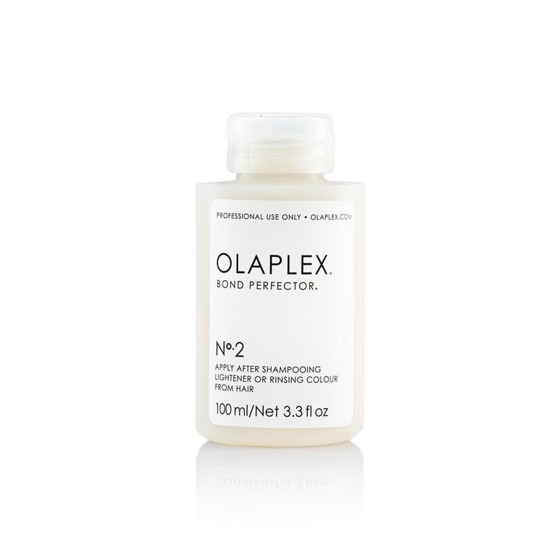 Búi tóc thấp Kem ủ phục hồi tóc hư tổn Olaplex Bond Perfector No.2. Búi tóc thấp Kem ủ phục hồi tóc hư tổn Olaplex Bond Perfector No.2.