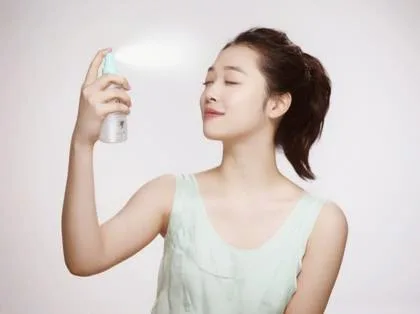 nước xịt khoáng