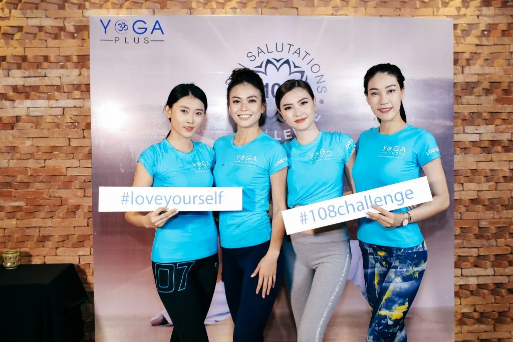 Hồ Ngọc Hà so tài cùng dàn sao trong thử thách Yoga #108challenge