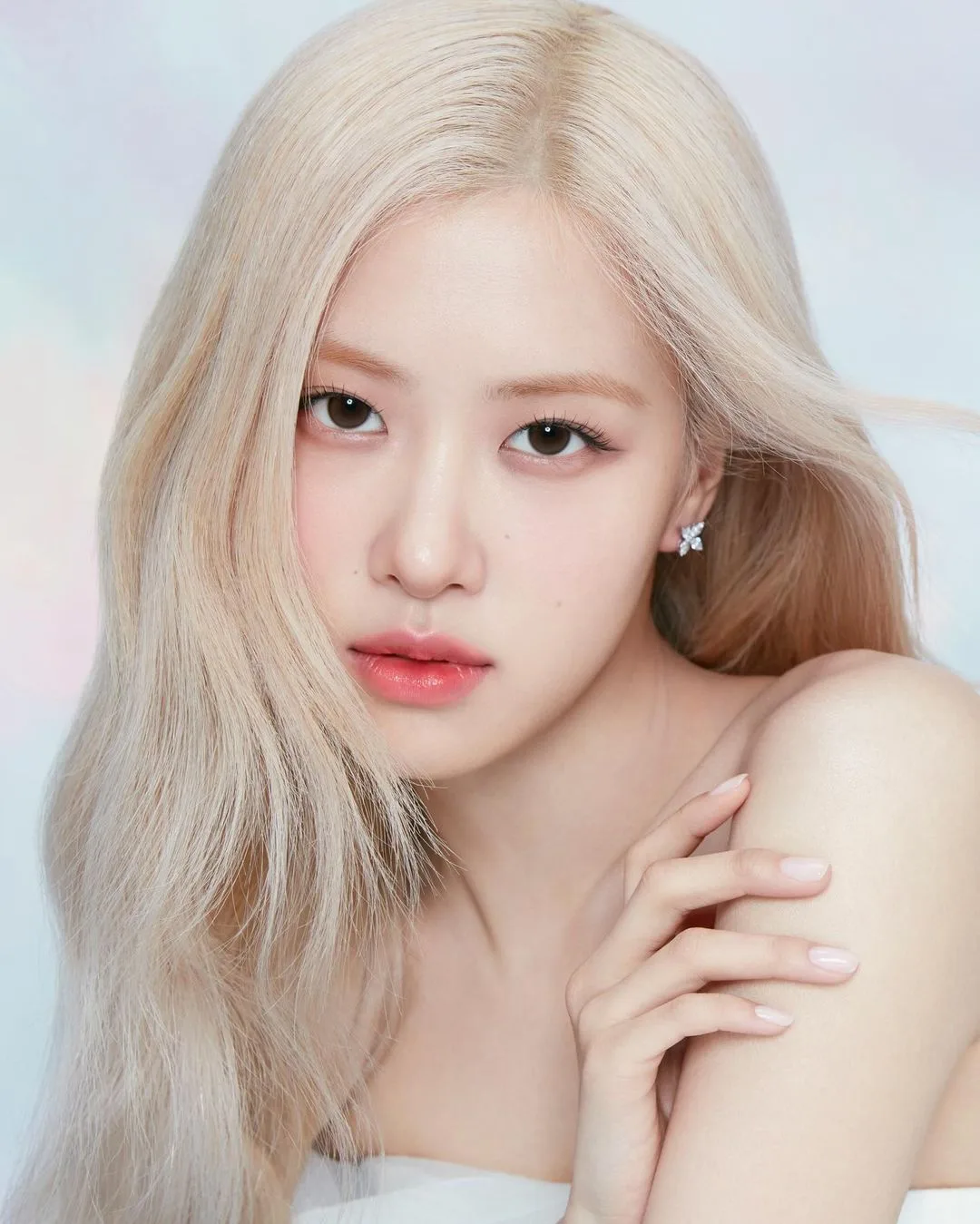 Rosé nail nude