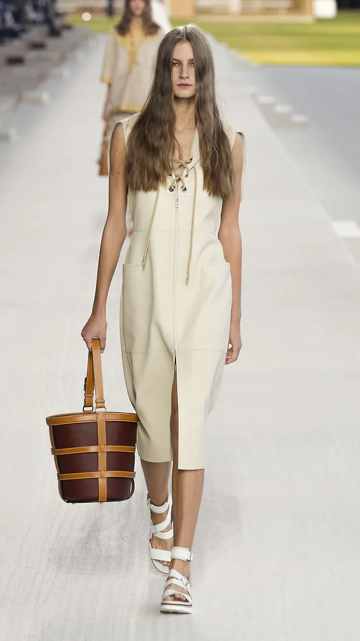 Tuần lễ thời trang Paris 2019 Hermes 01