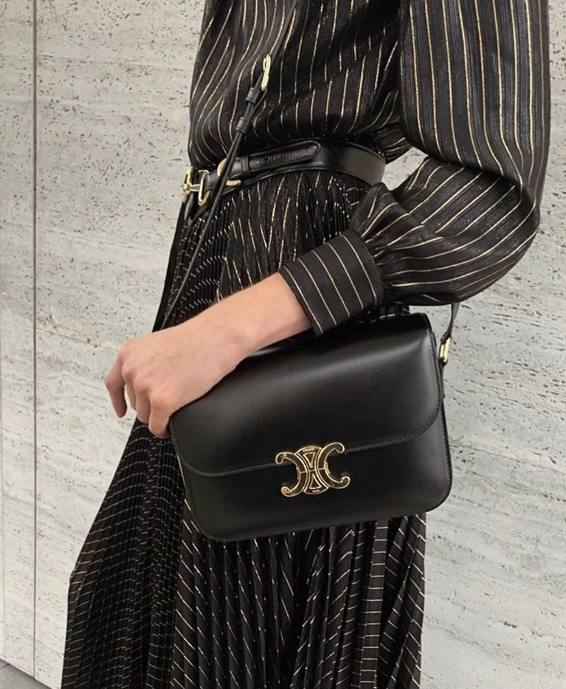 celine triomphe in black aspassocon simona