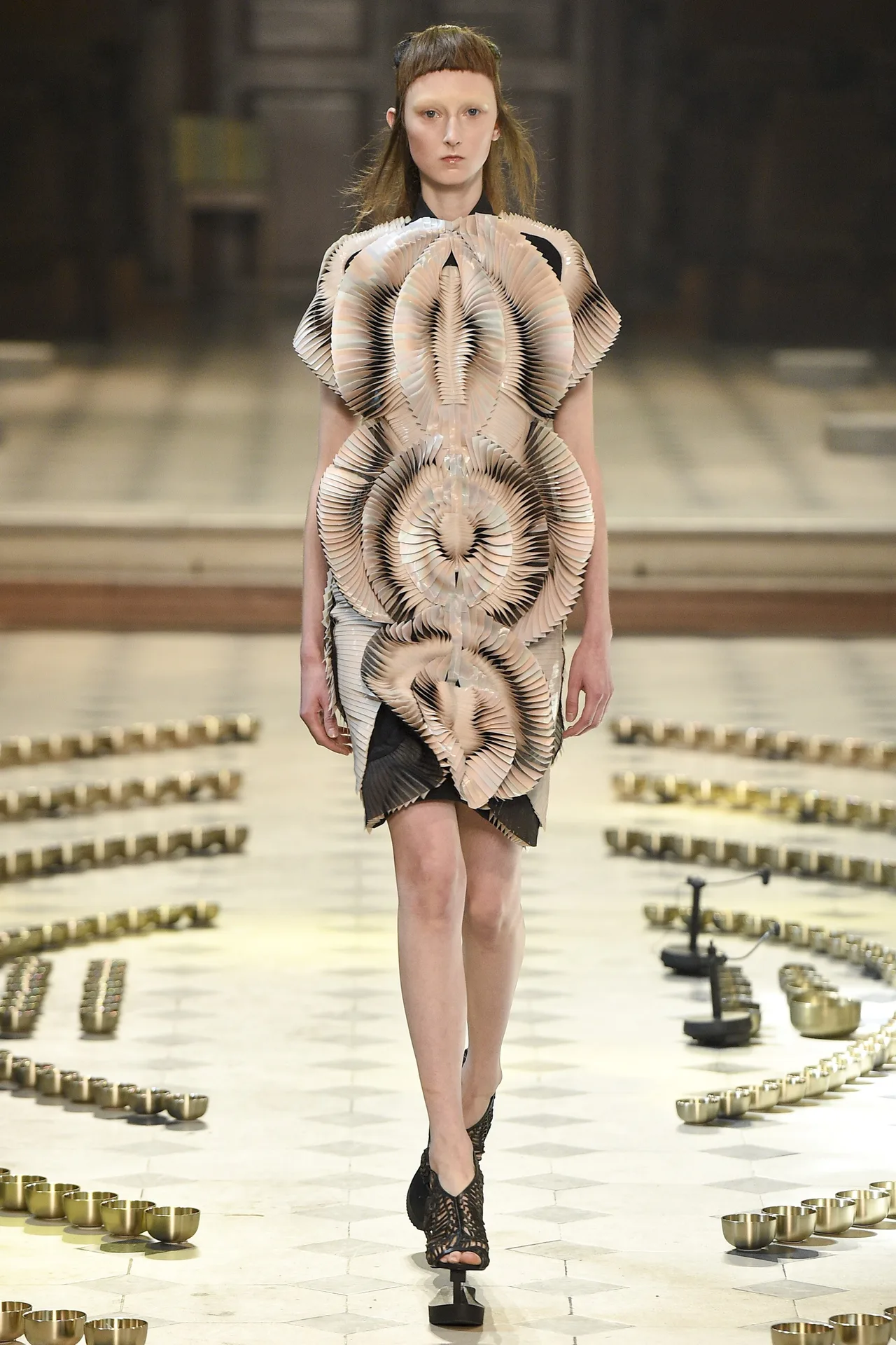 10 khoảnh khắc lịch sử Haute Couture 12 10 khoảnh khắc lịch sử Haute Couture 12