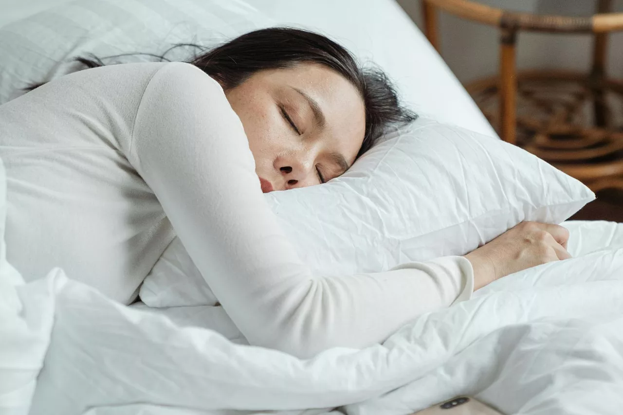 Ngủ nghiên bên trái tác động tích cực đối với sức khỏe.