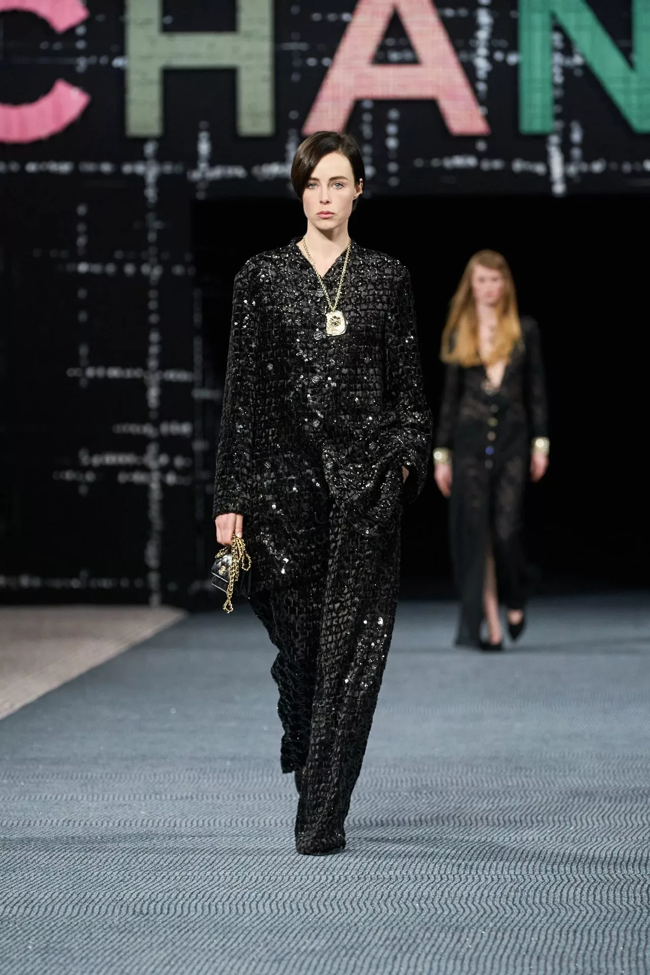 Chanel RTW Thu Đông 2022 look 69