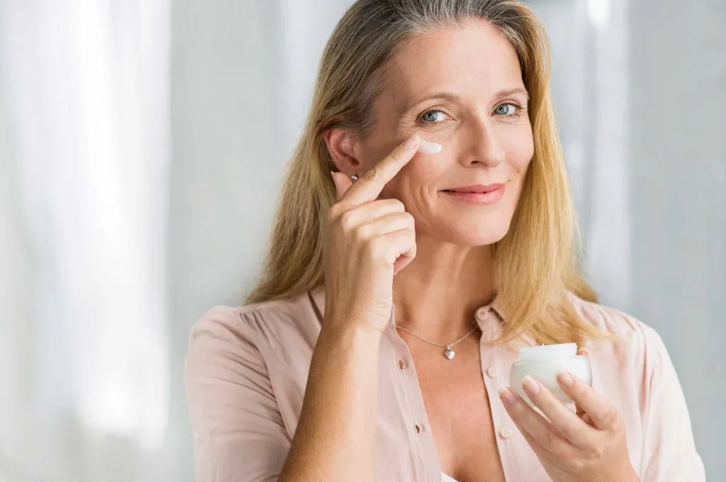 Các bước chăm sóc da hoàn hảo tuổi 50 Các bước chăm sóc da hoàn hảo tuổi 50