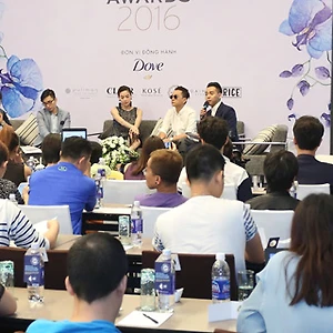 Hop bao elle style awards vietnam 2016