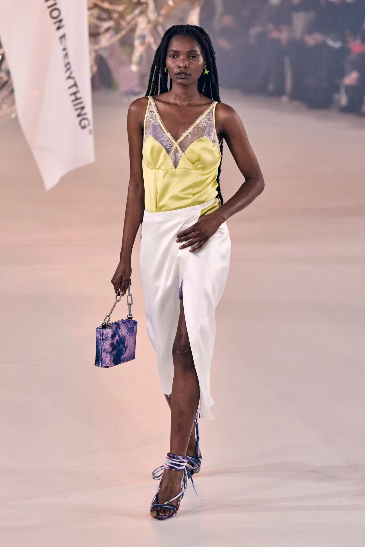 Off-White Thu Đông 2022 look 23