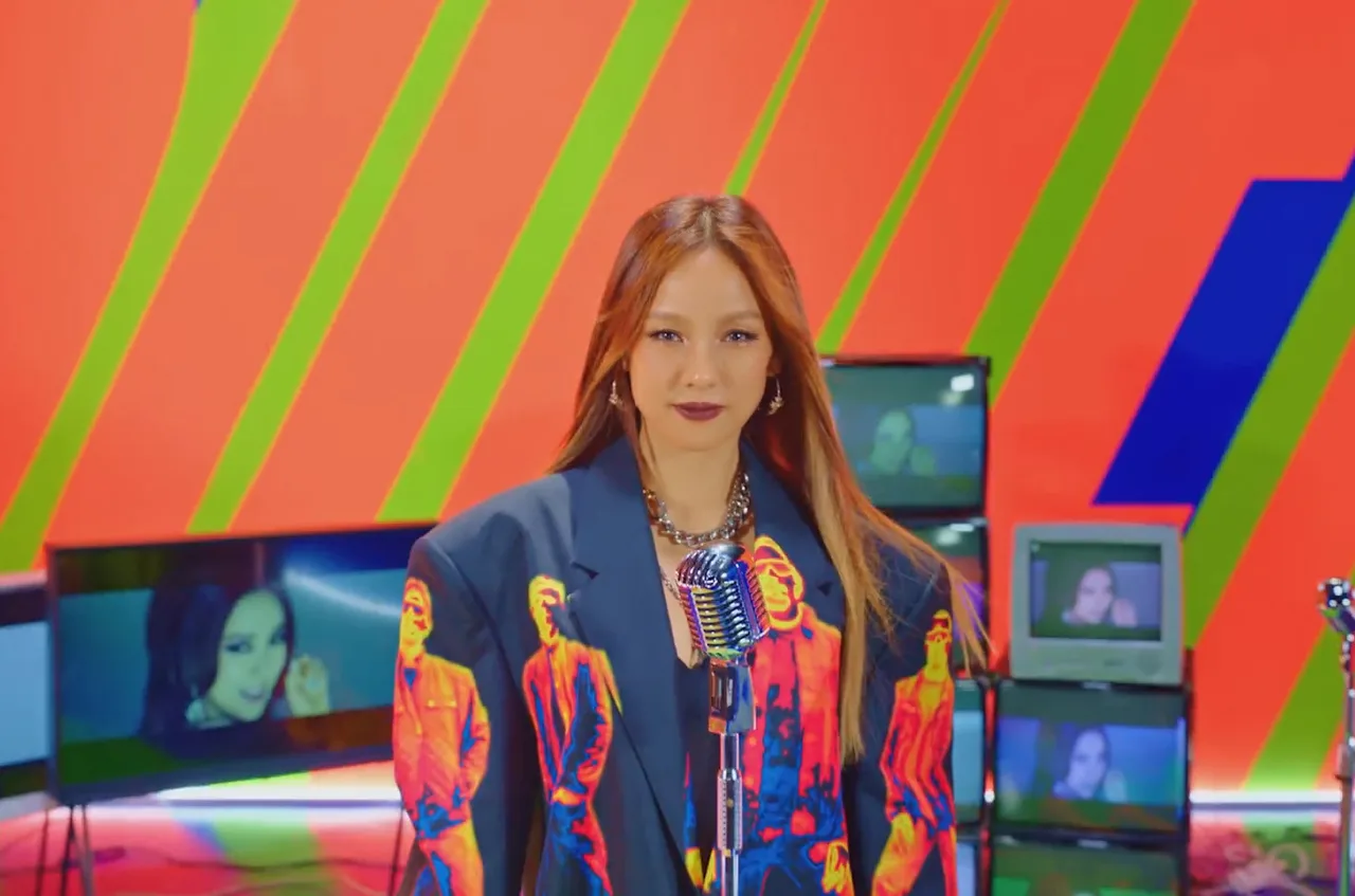 lee hyori làm host mama