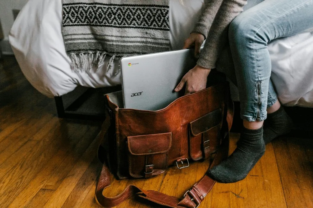 túi đựng laptop đi làm làm quà tốt nghiệp