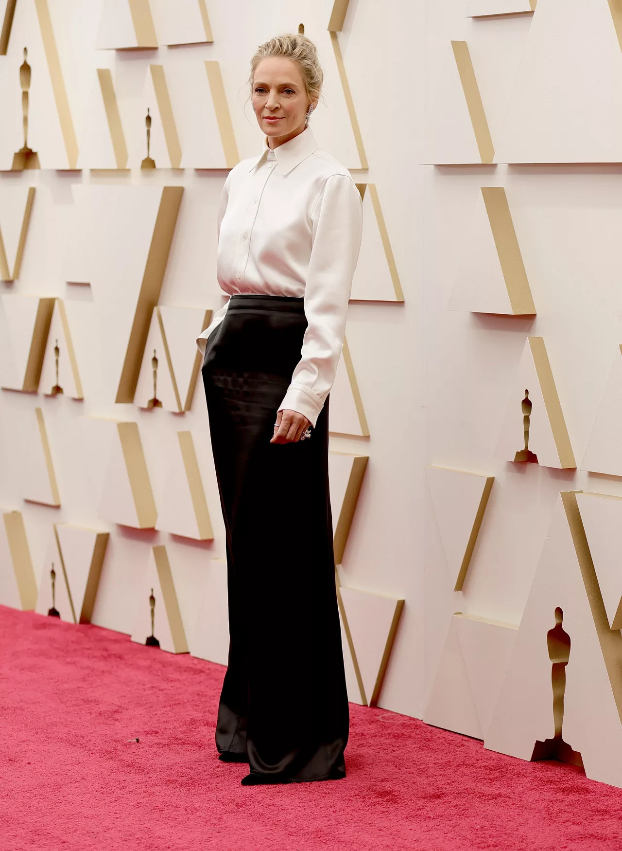 uma thurman tại oscar 2022
