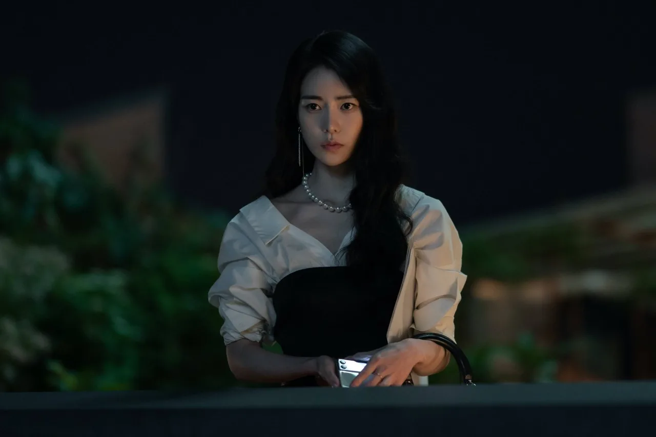 Lim Ye Jeong trong vai Park Yeon Jin The Glory