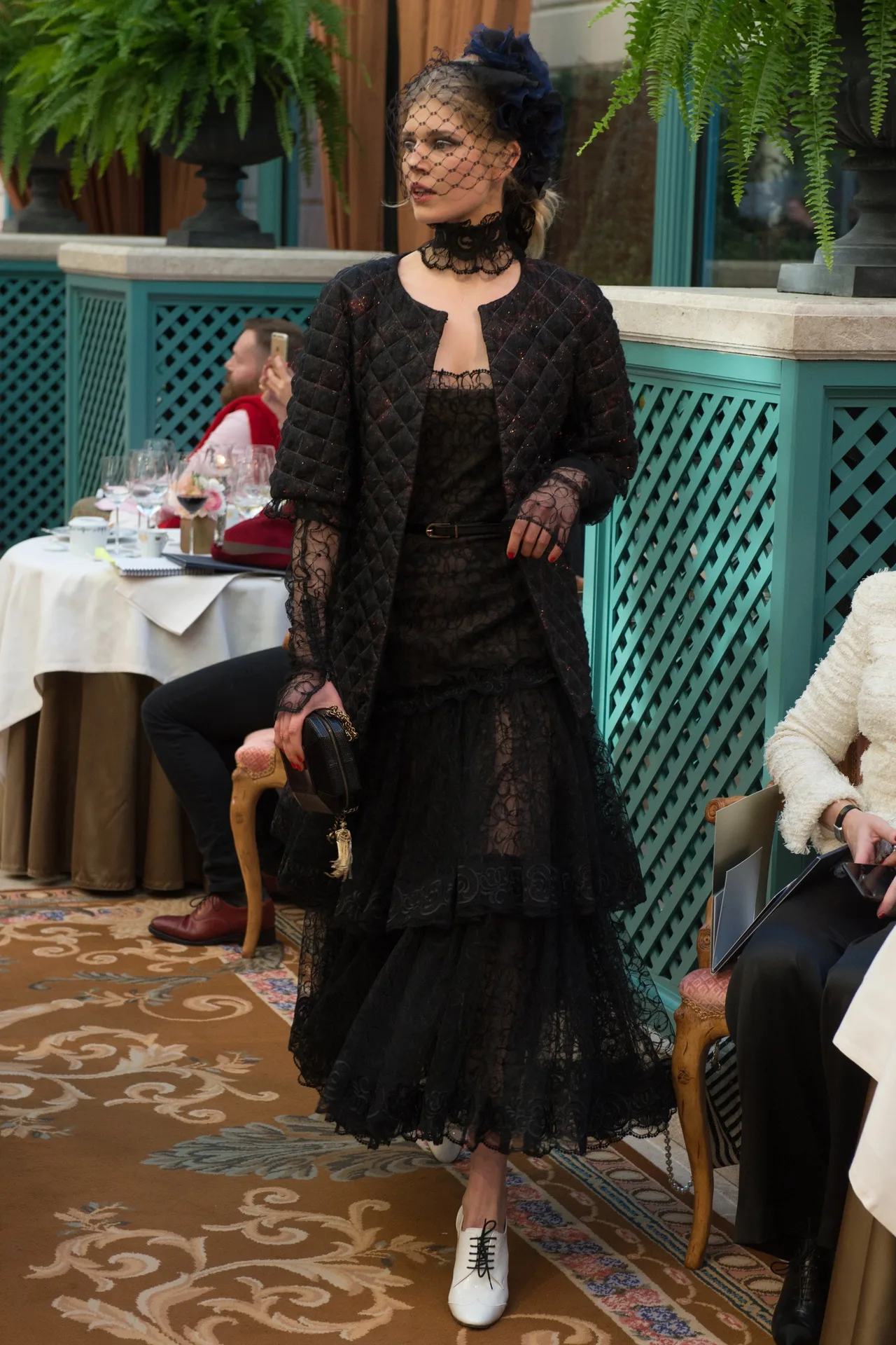 bst thoi trang chanel prefall 2017