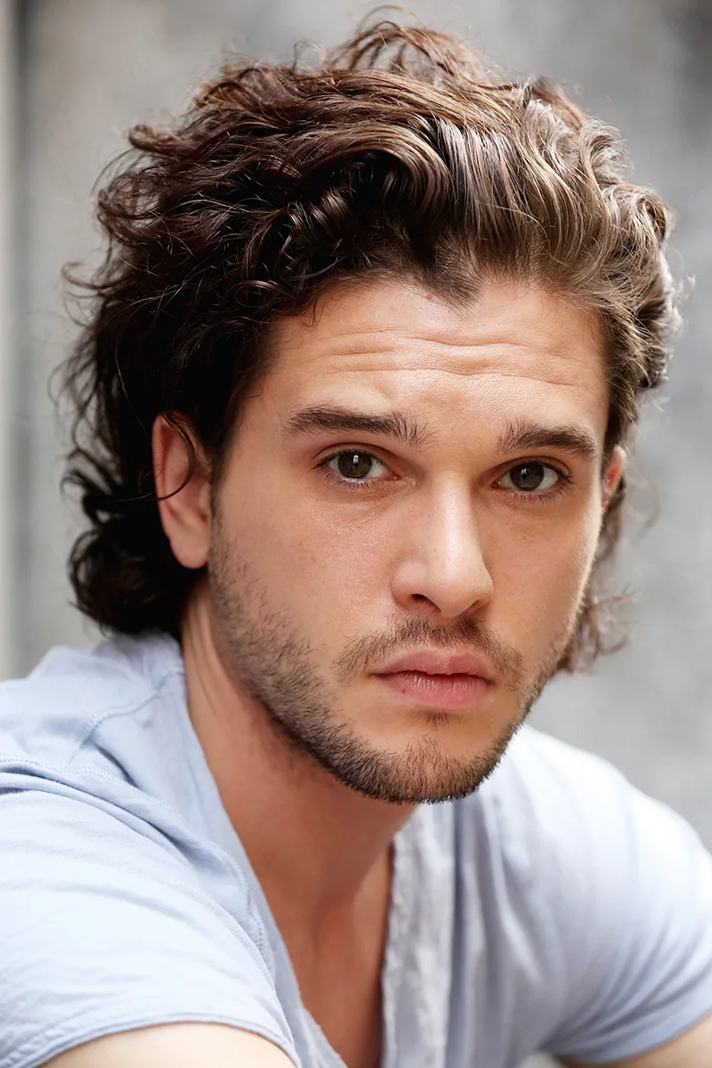Emilia Clarke và Kit Harington rủ nhau xuất hiện trong chiến dịch mới của Dolce & Gabbana