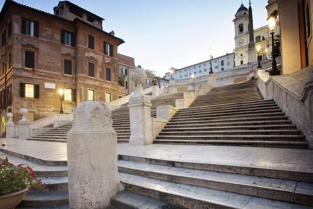 Spanish Steps - địa điểm diễn ra show Haute Couture Valentino