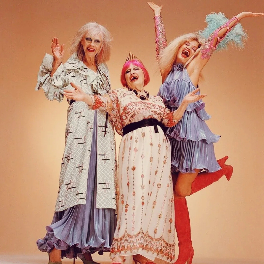 Zandra Rhodes Xuân Hè 2020 - xu hướng chung của ngành thời trang