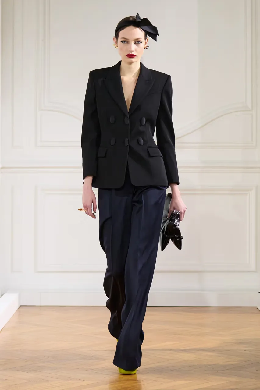 BST Givenchy dấu ấn thời thượng của "Elegance Americana"