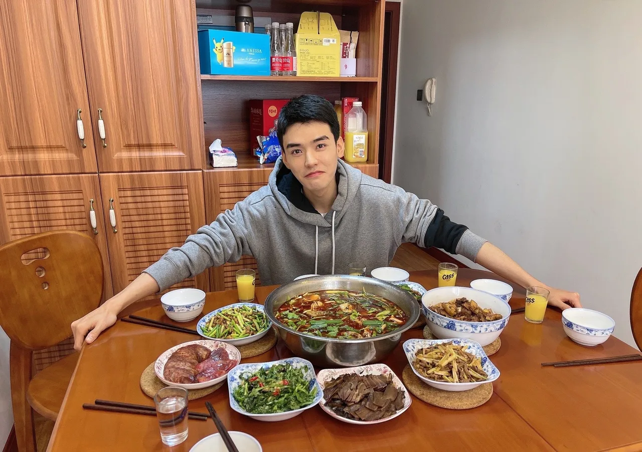 Cung Tuấn giỏi nấu nướng