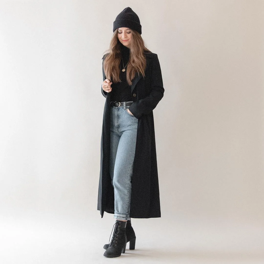 cách mặc đẹp với quần jeans xắn gấu và áo khoác cho cô nàng thấp bé