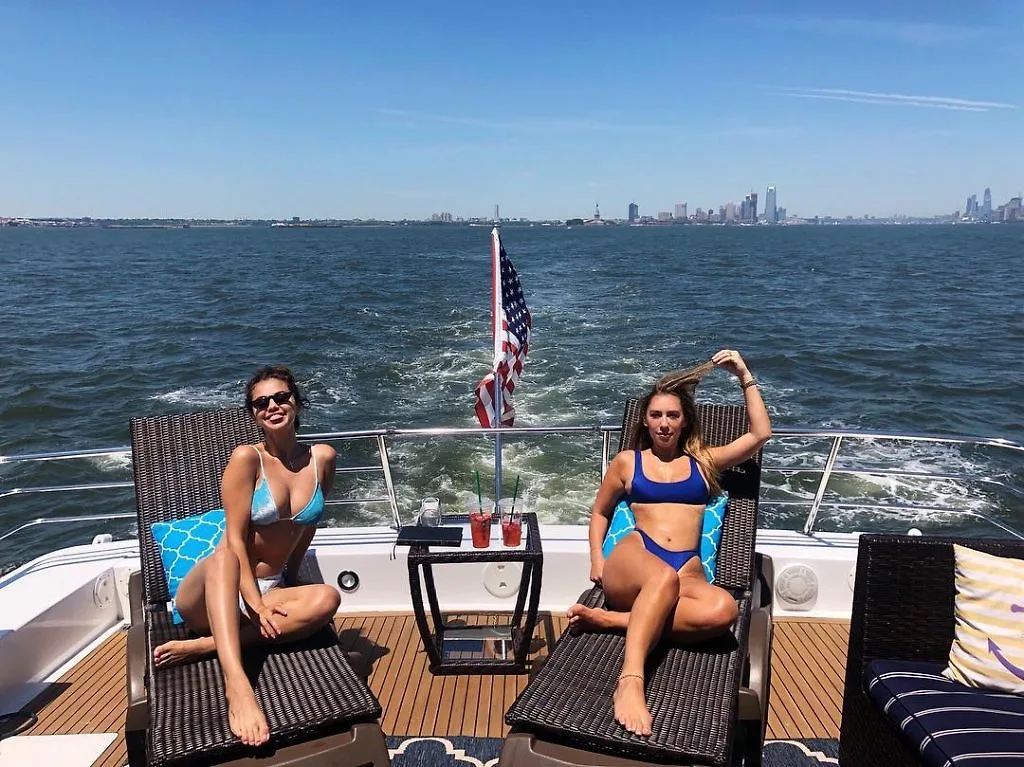 phản ứng của Selena Gomez 1