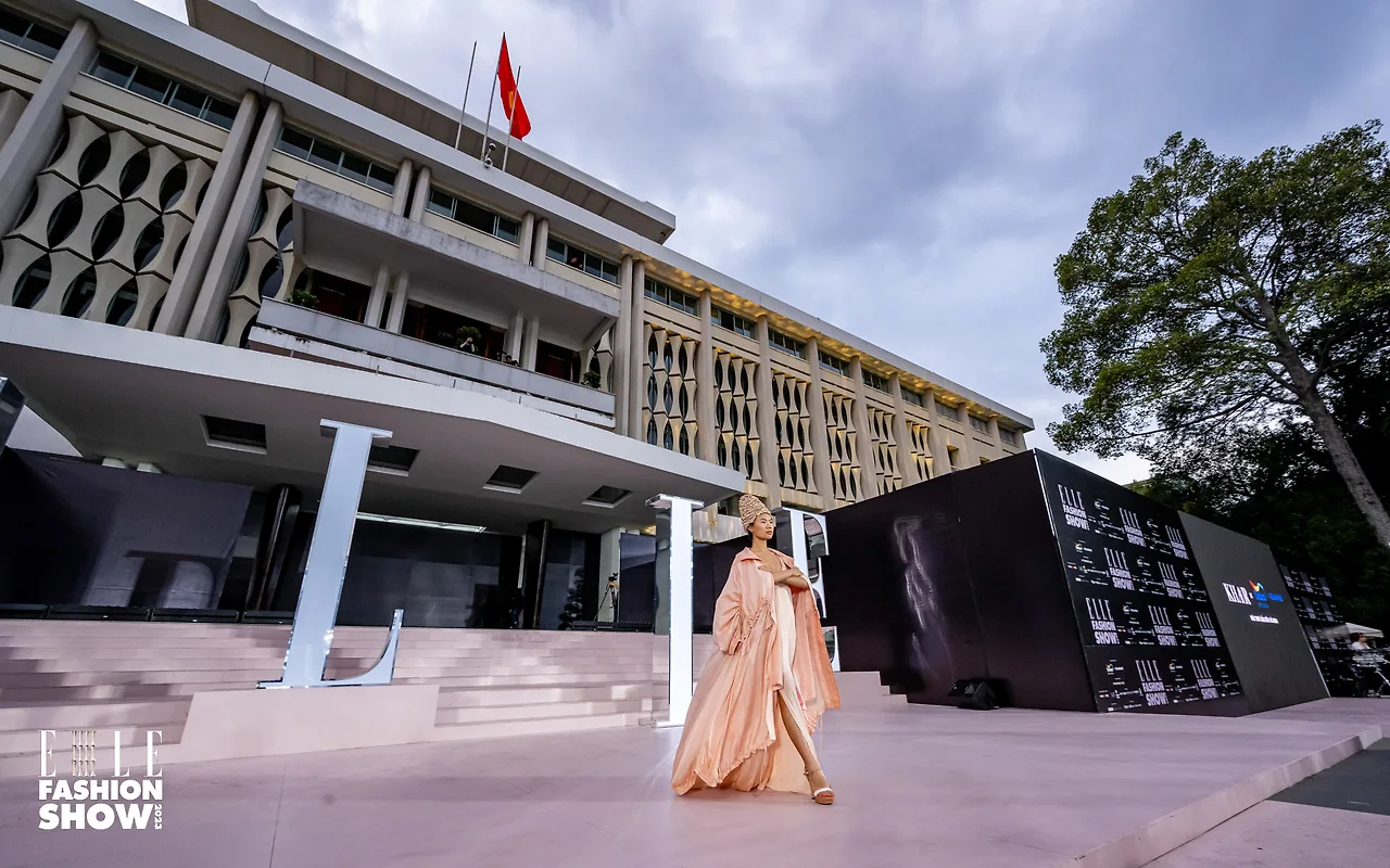 elle fashion show 2023 khaar