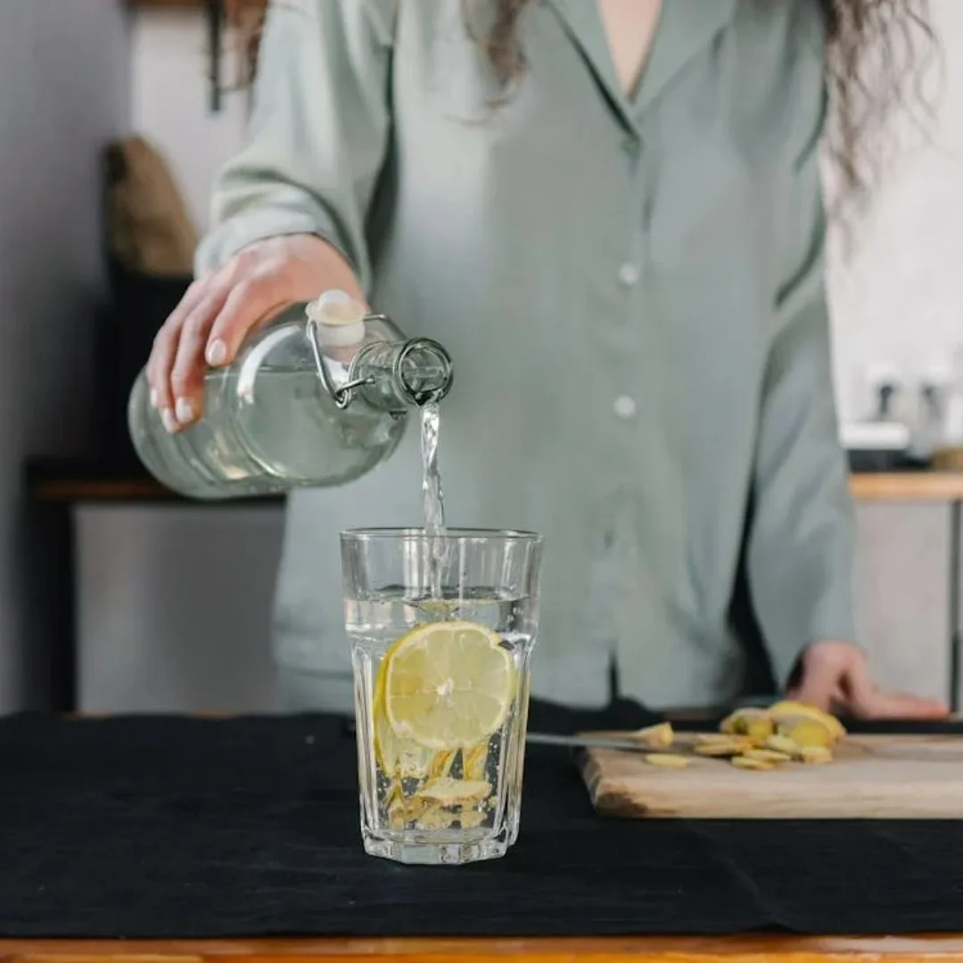 Luôn bổ sung đủ nước khi detox