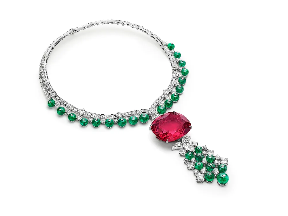spinel magnifica