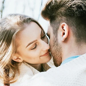 Ai cần tình yêu lý tưởng?