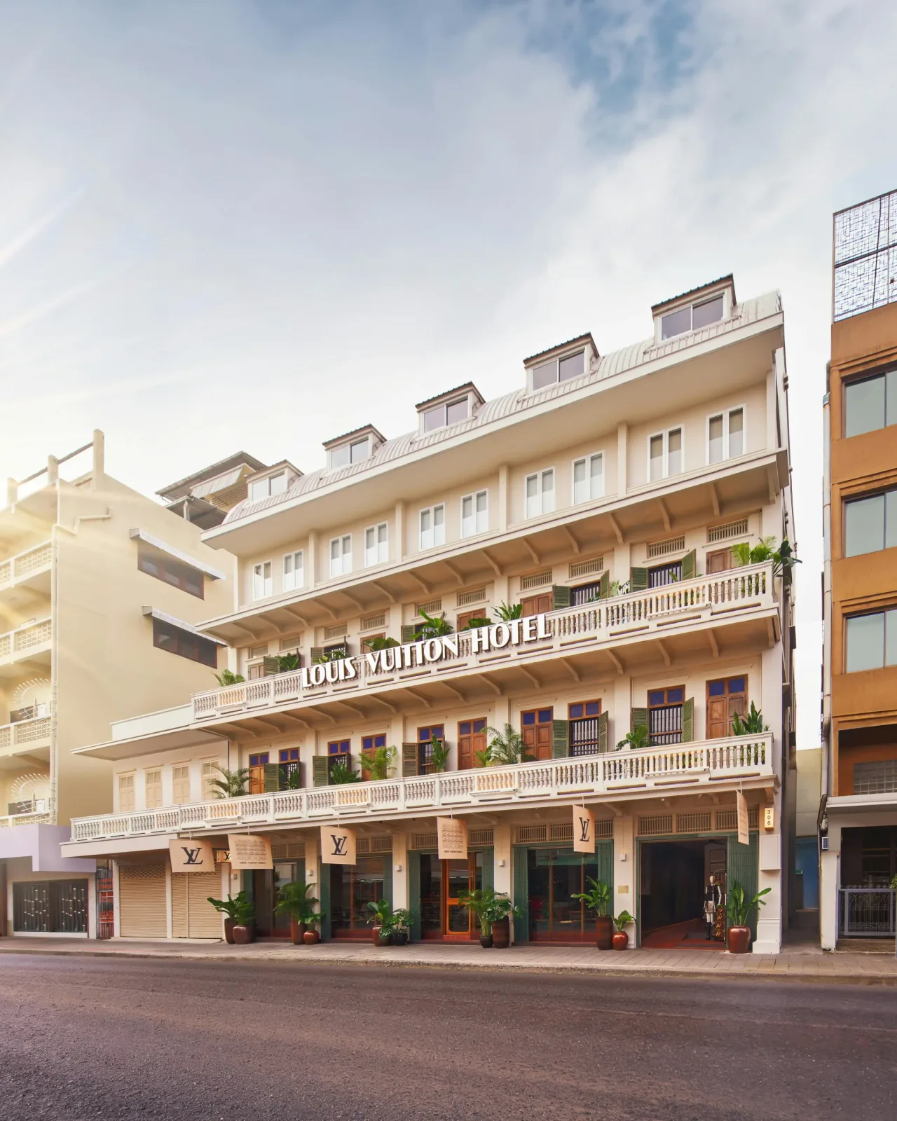 Louis Vuitton Hotel Pop-up tại Bangkok