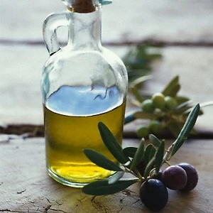 Giải mã phương pháp dưỡng da bằng dầu olive
