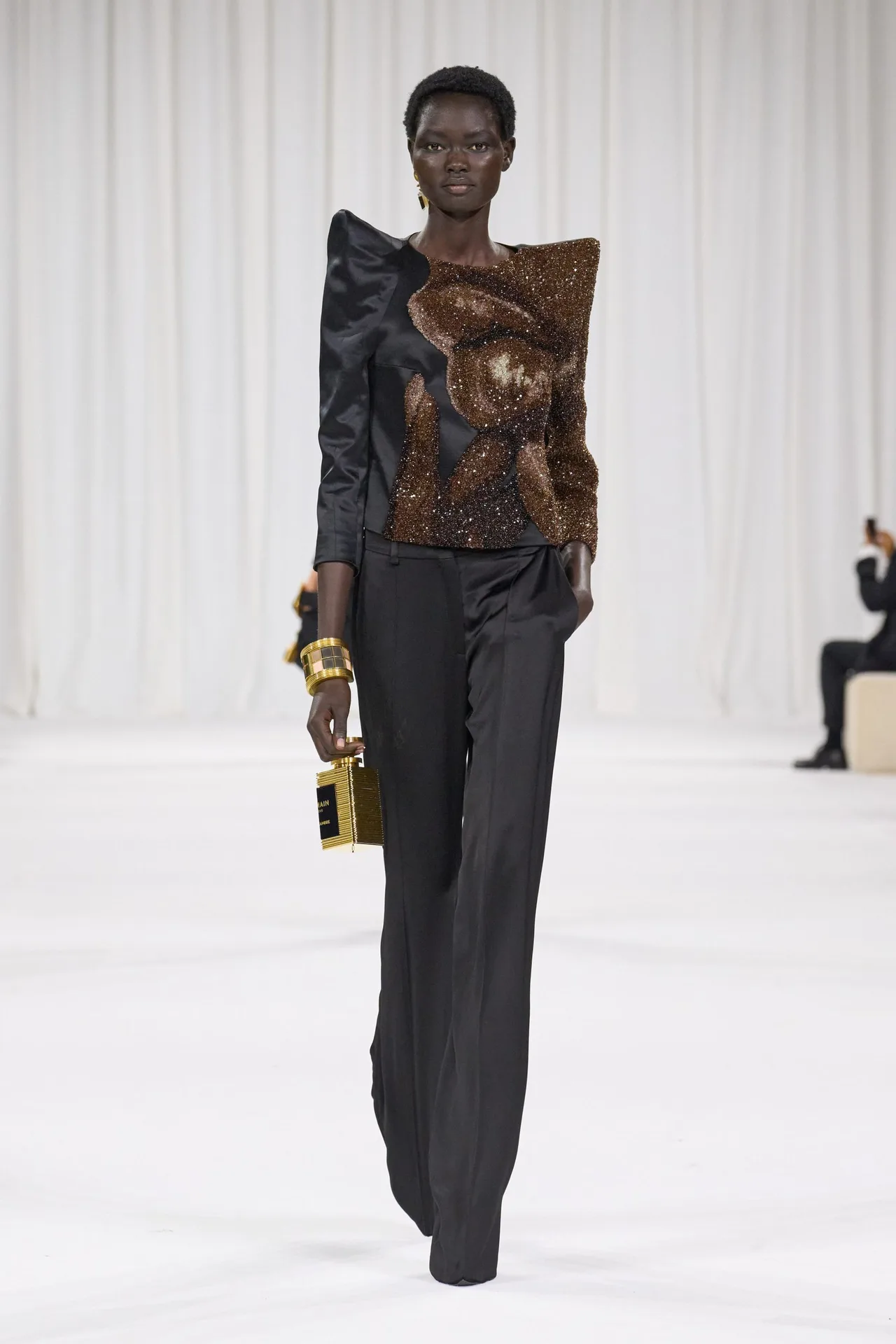 bst balmain xuân-hè 2025