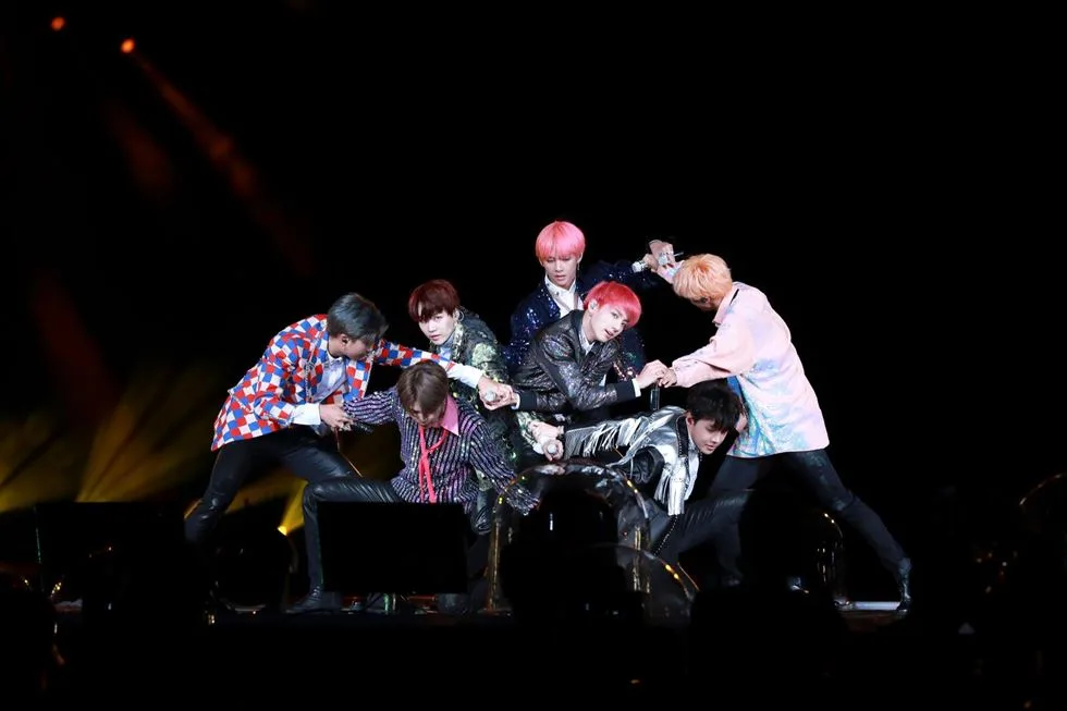elle việt nam nhóm SNSD BTS 12