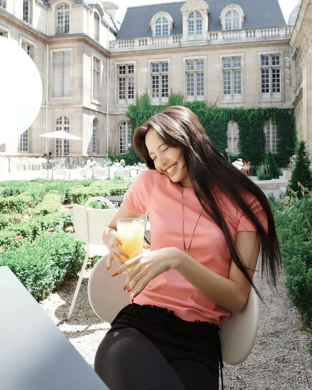 lalalalisa_m áo thun ngắn tay