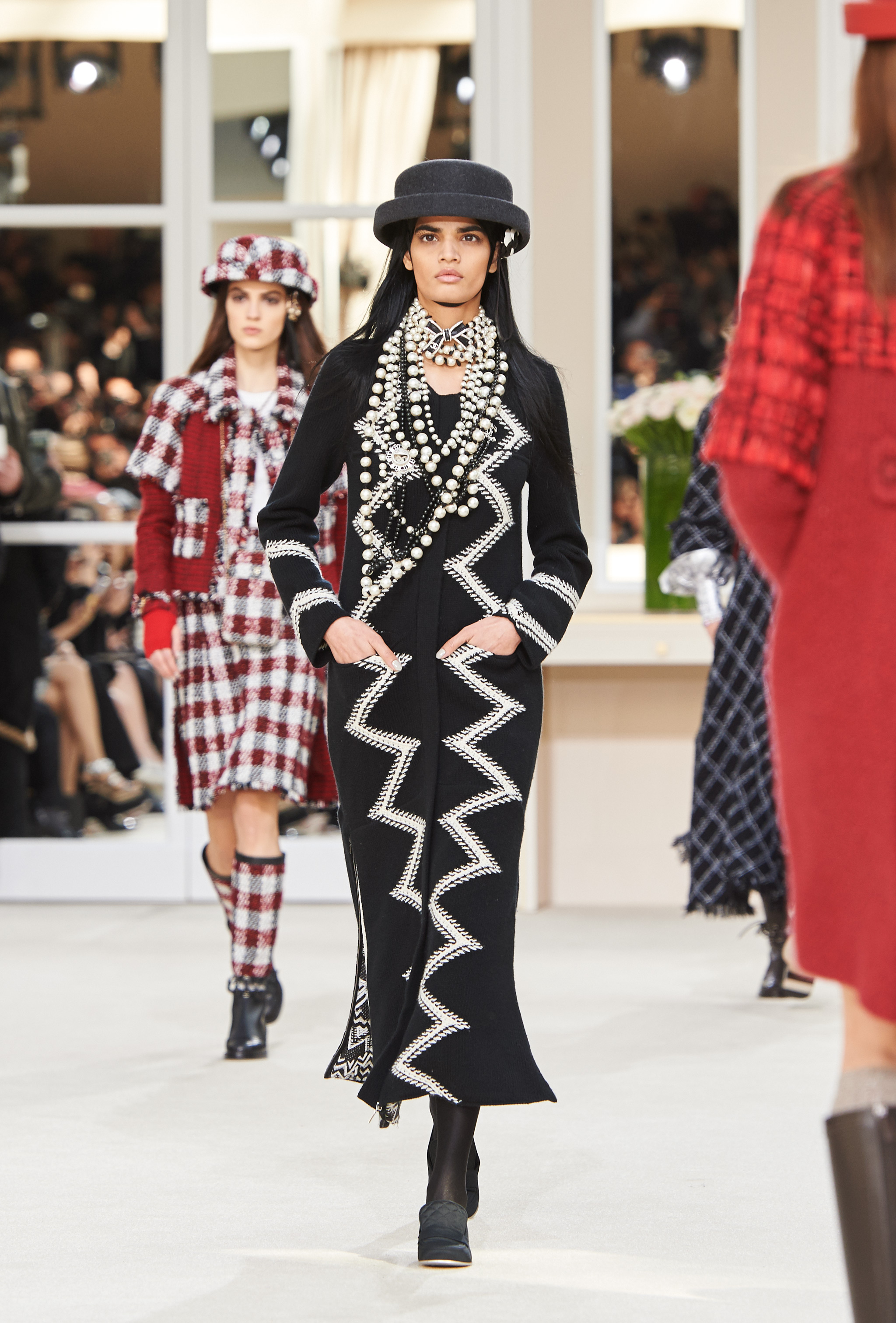 Bộ sưu tập Chanel Thu Đông 2016 ELLE VIETNAM