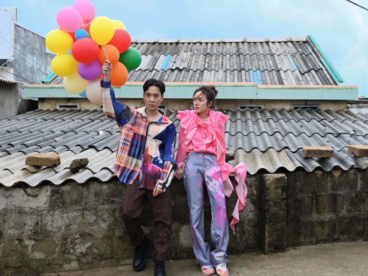 phương ly diện áo hồng trong mv thichthich