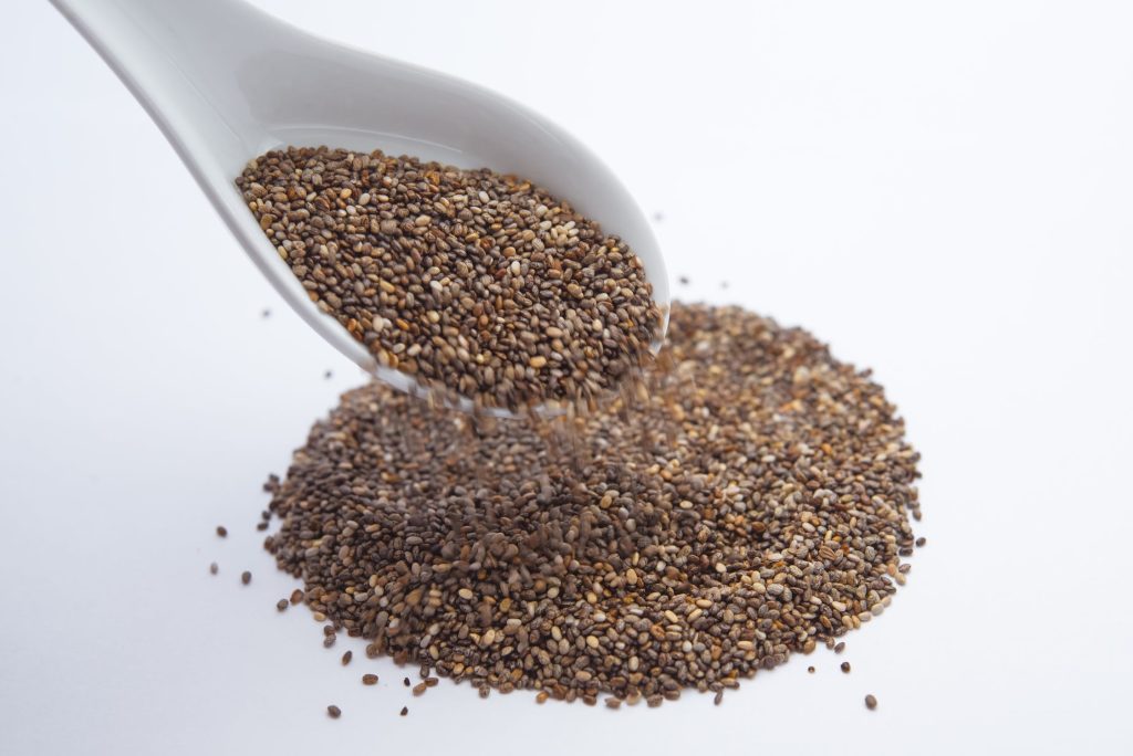 Hạt chia giàu Omega-3. Hạt chia giàu Omega-3.