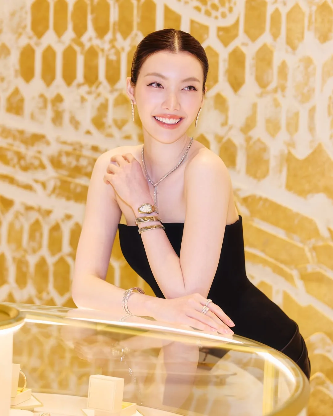 Orm Kornnaphat BVLGARI bulgari 3