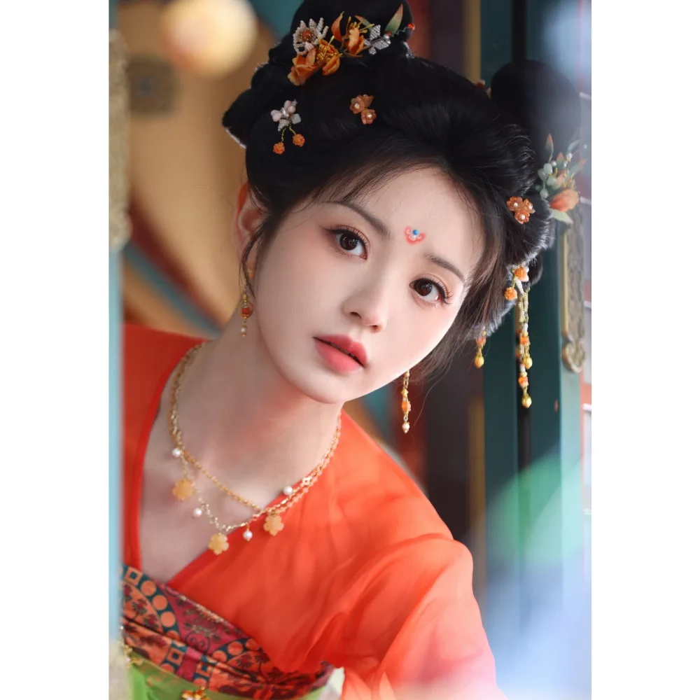 Cận cảnh tạo hình thời nhà Đường của nữ diễn viên Trung Quốc Điền Hi Vi trong Tử dạ quy.