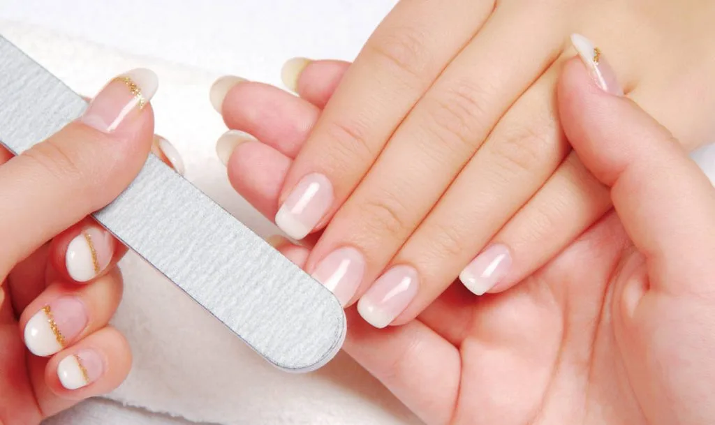 giữ sơn móng tay bền màu 1 giữ sơn móng tay bền màu 1