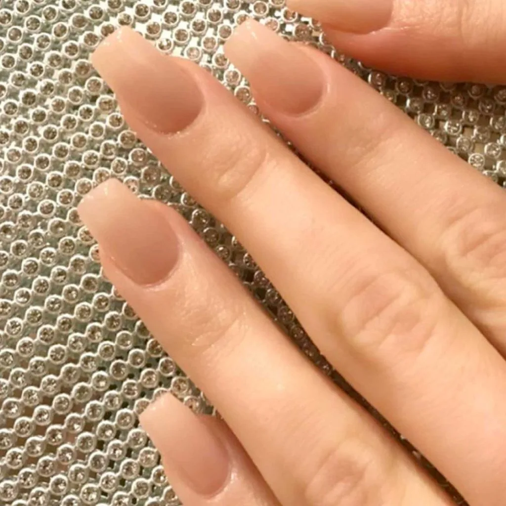 mẫu vẽ móng tay cuối năm - trung tính mẫu vẽ móng tay cuối năm - trung tính